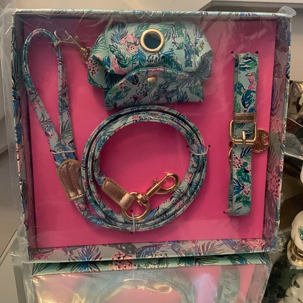 LILLY PULITZER LEASH COLLAR SET